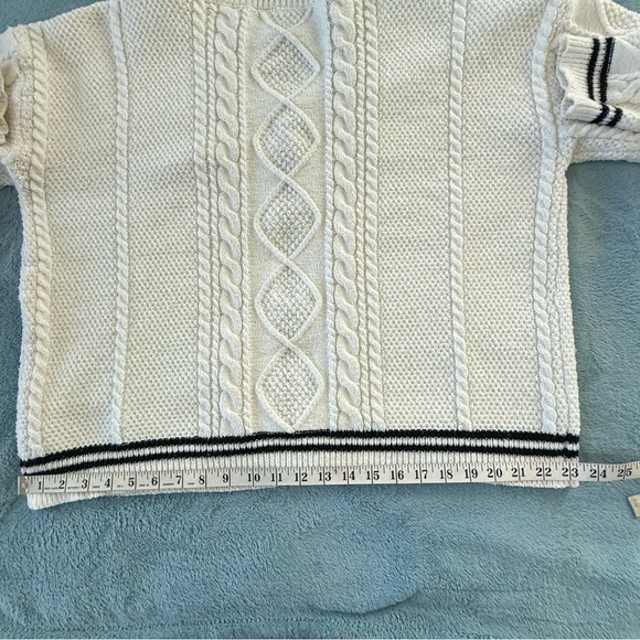 Taylor Swift Cream Cable Knit Stars Folklore Cardigan Size L/XL - Picture 11 of 12